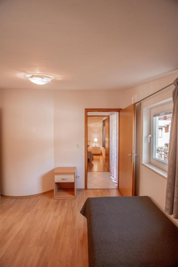 Apartments Lea Пореч Екстер'єр фото