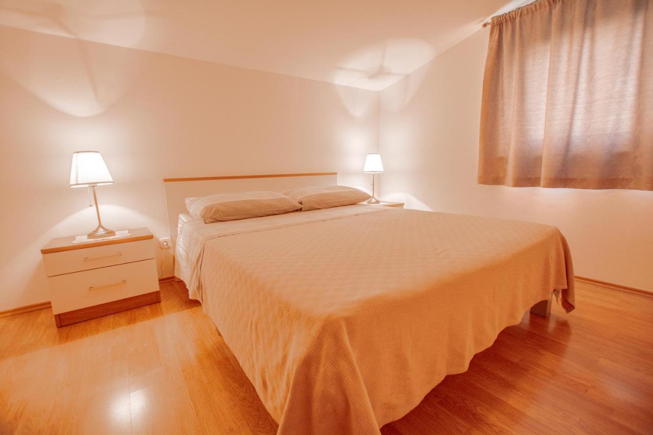 Apartments Lea Пореч Екстер'єр фото